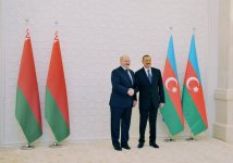 В Баку состоялась церемония официальной встречи президента Беларуси (ФОТО)