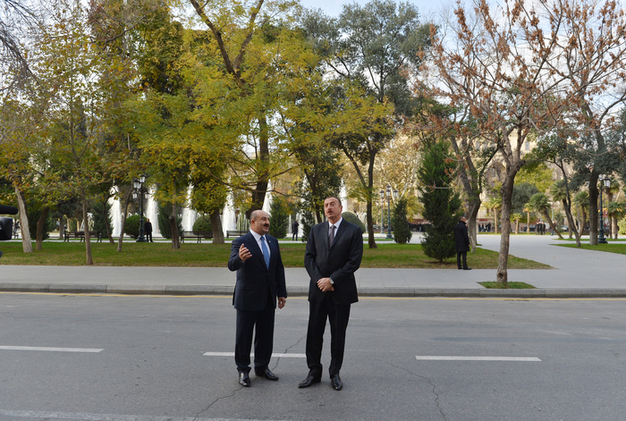 Ильхам Алиев ознакомился со зданием исполнительной власти Сабаильского района Баку после капремонта (ФОТО)