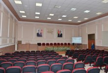 Ильхам Алиев ознакомился со зданием исполнительной власти Сабаильского района Баку после капремонта (ФОТО)