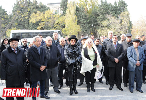 В Баку состоялось открытие барельефа Расима Оджагова (фото)