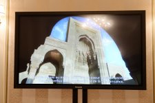 Мехрибан Алиева приняла участие в выставке «Азербайджан – пространство толерантности» в Париже (версия 2) (ФОТО)