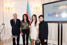 Мехрибан Алиева приняла участие в выставке «Азербайджан – пространство толерантности» в Париже (версия 2) (ФОТО)