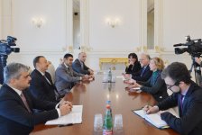 Президент Азербайджана принял делегацию во главе с министром внешней торговли Франции