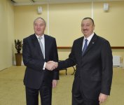 Президент Азербайджана встретился с президентом Латвии (ФОТО)