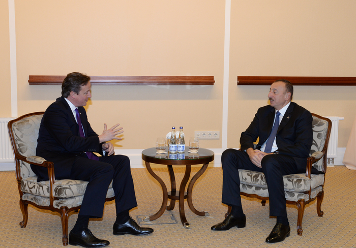 Президент Азербайджана встретился с премьер-министром Великобритании (ФОТО)