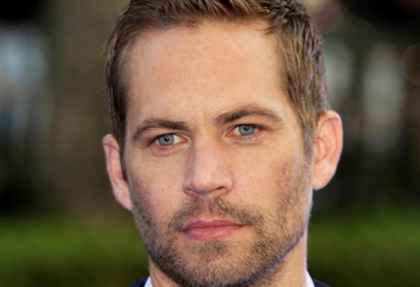 Отец звезды "Форсажа" подал в суд на Porsche