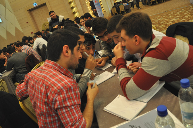 В Азербайджане определились победители “Кубка профсоюзов" по игре "Что? Где? Когда?" среди студентов