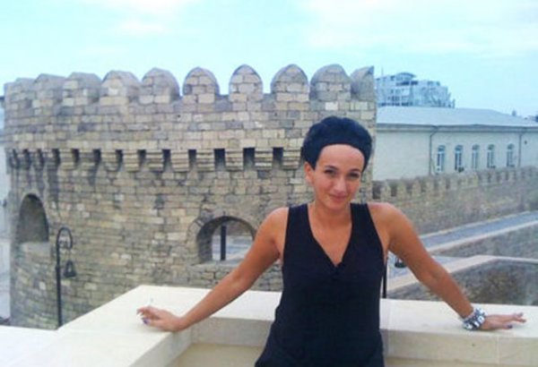 Айдан Салахова принимает участие в выставке в Москве