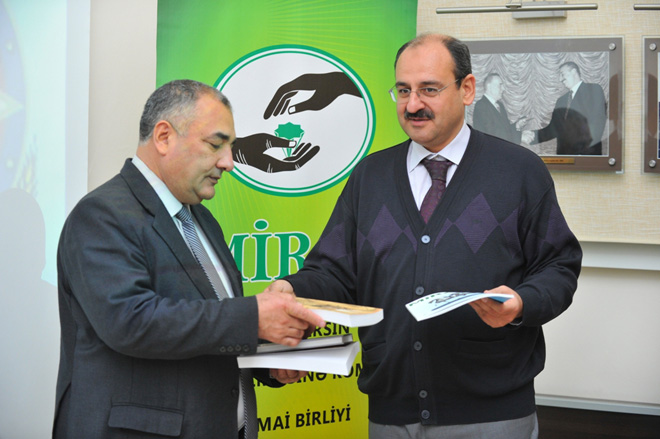 В Шамахы прошел семинар, посвященный Сеиду Яхья Бакуви (ФОТО)