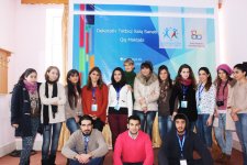 В Азербайджане представлен проект "Народное творчество руками молодежи" (ФОТО)