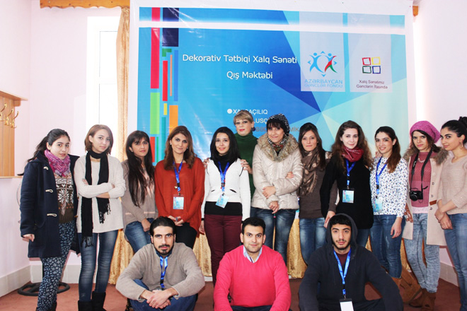 В Азербайджане представлен проект "Народное творчество руками молодежи" (ФОТО)