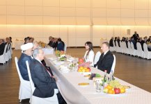 От имени Президента Азербайджана дан эхсан в связи с днем кончины общенационального лидера Гейдара Алиева  (ФОТО)