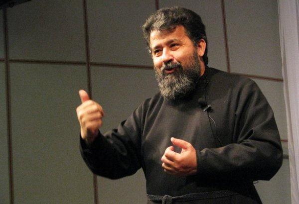 Литература филолога из Азербайджана стала использоваться для  духовного просвещения российской молодежи