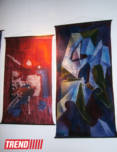 Вернисаж азербайджанских художников: керамика, батик, гобелены (ФОТО)