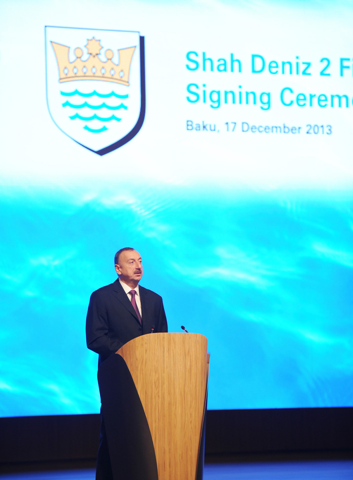 Президент Ильхам Алиев: Проект "Шах Дениз-2" обеспечит долгосрочное успешное экономическое развитие Азербайджана  (ФОТО)