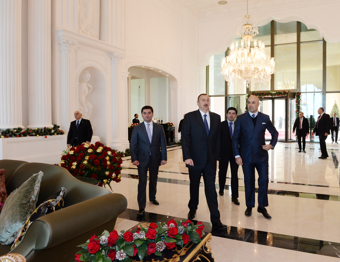 Президент Ильхам Алиев: Происходящее в Азербайджане развитие привлекает внимание мировой общественности  (ФОТО)