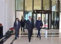 Президент Ильхам Алиев: Происходящее в Азербайджане развитие привлекает внимание мировой общественности  (ФОТО)