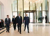 Президент Ильхам Алиев: Происходящее в Азербайджане развитие привлекает внимание мировой общественности  (ФОТО)