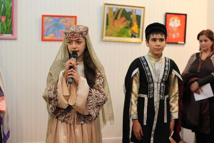 В Баку открылась выставка детских работ "Свет милосердия -2" (ФОТО)