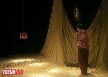 Зрелищная, понятная, интересная, философская - "Брестская газета" о постановке азербайджанского театра (ФОТО)