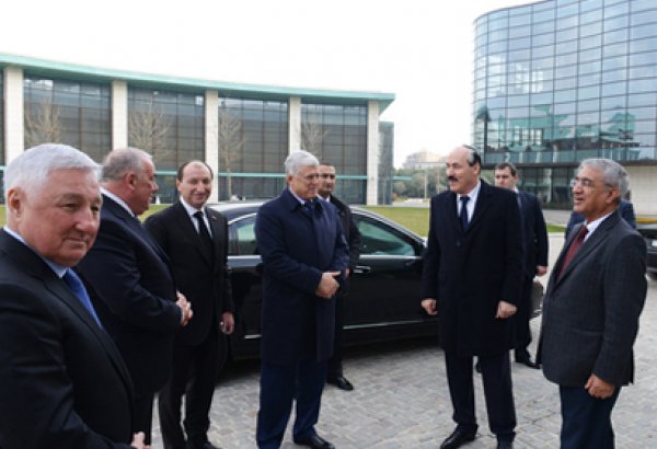 Президент Республики Дагестан побывал в Азербайджанской дипломатической академии (ФОТО)