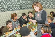 Общество Красного полумесяца Азербайджана и Центр культуры "12 May" провели новогоднюю акцию для детей (фото)