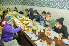 Общество Красного полумесяца Азербайджана и Центр культуры "12 May" провели новогоднюю акцию для детей (фото)