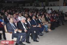 В Баку выступил турецкий юморист и шоумен Аталай Демирчи: "Ребёнок - аутист - Быть вместе!" (ФОТО)