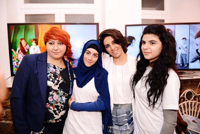 В Баку прошла выставка "Чужих детей не бывает!" (ФОТО)