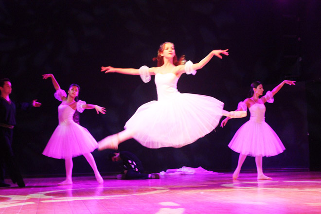 В Баку пройдет церемония вручения премии "Azeri Dance Stars" (фото)