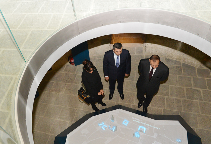 Президент Ильхам Алиев и его супруга ознакомились с работами по консервации, проводимыми в Девичьей башне (ФОТО)