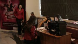 В Сумгайыте участники кастинга "Большой сцены" представили хиты Рианны и Шакиры (фото)