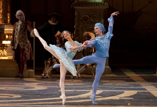 Чинара Ализаде при полном аншлаге выступила на сцене Кыргызского театра оперы и балета