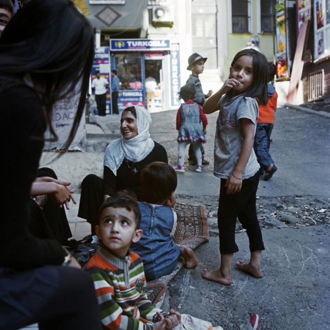 Работы Рены Эфенди представлены в Нью-Йорке на выставке "Time in Turkey" (ФОТО)