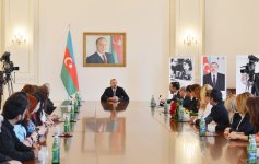 Президент Ильхам Алиев: Существующее в Азербайджане единство между властью и народом, сплоченность вокруг единых идей приведут к еще большим успехам (ФОТО)