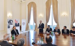 Президент Ильхам Алиев: Существующее в Азербайджане единство между властью и народом, сплоченность вокруг единых идей приведут к еще большим успехам (ФОТО)