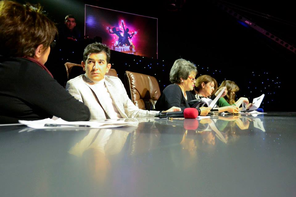 Первый день финального кастинга проекта "Большая сцена": пять вокалистов получили наивысший балл