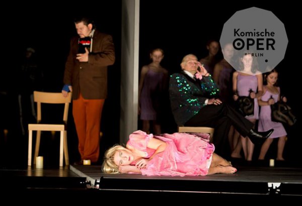 Авез Абдулла покорил Берлин в мистической опере "Огненный ангел", успев перед премьерой сломать руку (фото)