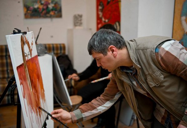 В Баку прошел пленэр "Под открытым небом" (ФОТО)