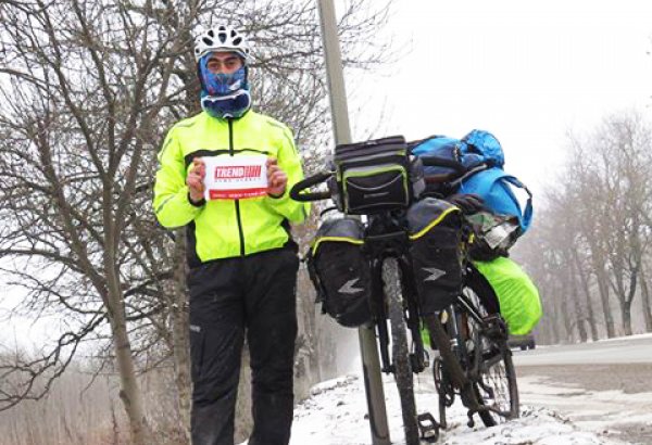 Рамиль Зиядов доехал до Пятигорска в условиях тумана и холода - мировое турне "Во имя Азербайджана" (ФОТО)