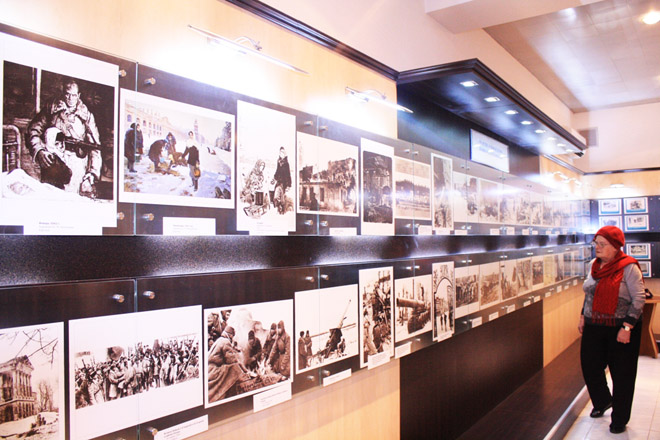 В Баку ветеранам-блокадникам Ленинграда вручены именные поздравления президента России (ФОТО)