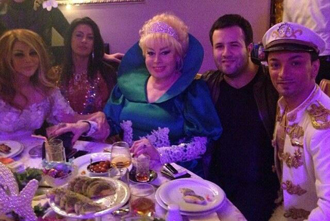 В Баку прошел карнавал теле- и радиоведущих, певцов и продюсеров (фото)