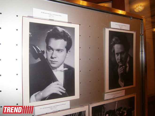 В Баку состоялось открытие фотовыставки "Русская виолончельная школа" (ФОТО)