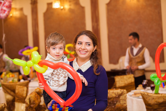 В Баку прошел праздничный вечер для детей "Мир, наполненный любовью сердец" (ФОТО)