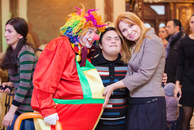 В Баку прошел праздничный вечер для детей "Мир, наполненный любовью сердец" (ФОТО)