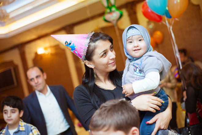 В Баку прошел праздничный вечер для детей "Мир, наполненный любовью сердец" (ФОТО)