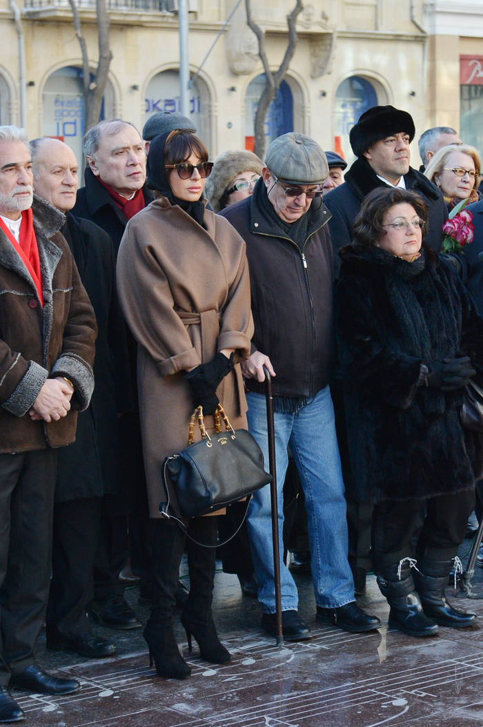 Президент Ильхам Алиев: Азербайджанская народная музыка, искусство мугама являются вершиной мирового музыкального искусства (ФОТО)