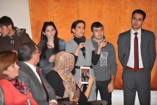 В Баку состоялся вечер известной турецкой писательницы Джемалнур Саргут (ФОТО)