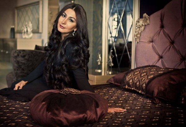 Хиджран Агаева реализует проект в жанре моноспектакля “Günah edirəm” (фото)