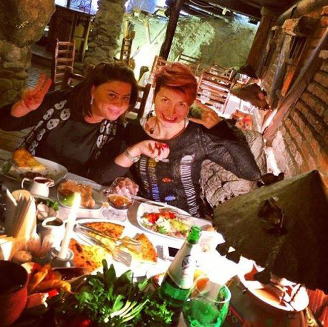 Грузинские "Бриллианты" Нуры Сури: "В мини-фильме использовала настоящее оружие" (ФОТО)